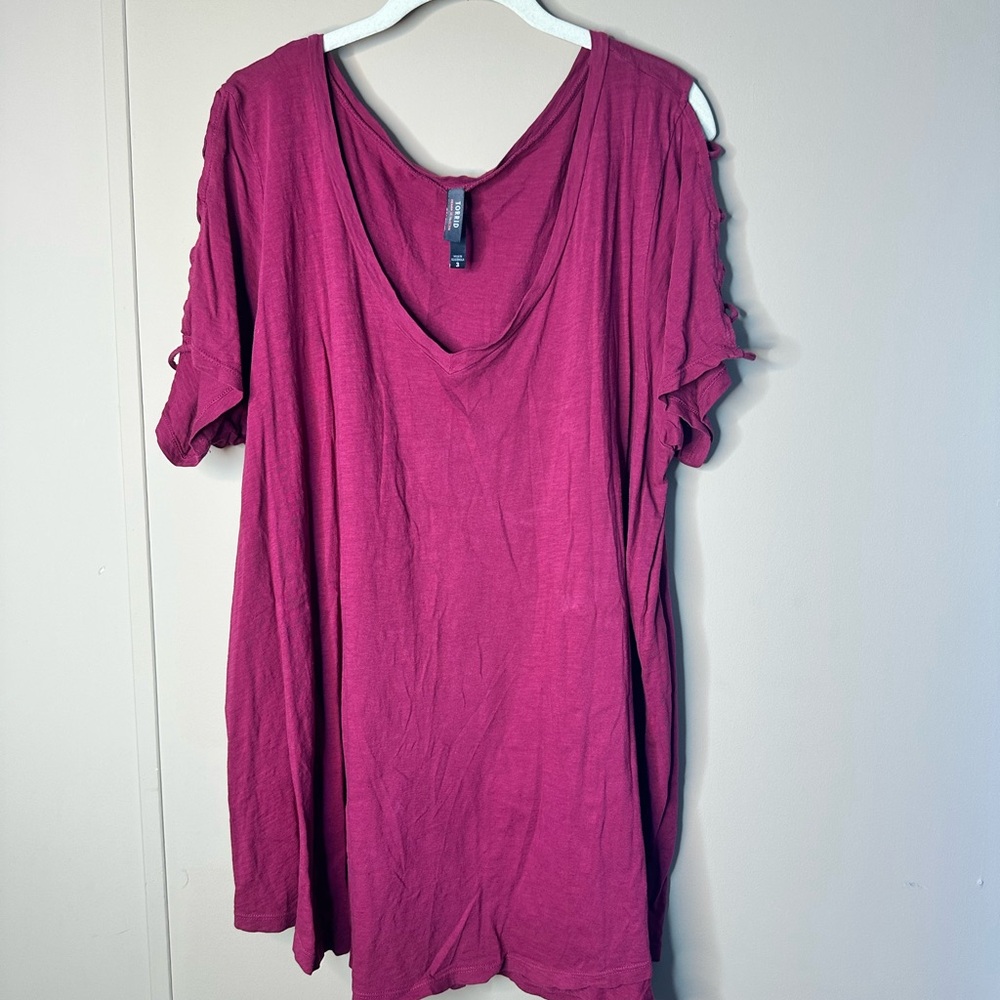 Torrid Magenta Short Sleeve Tee
